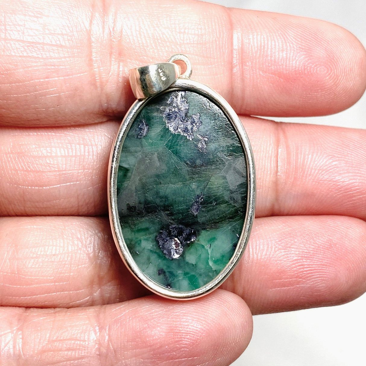 Emerald Oval Pendant KPGJ4182 - Nature's Magick