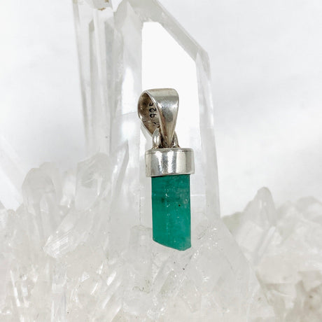 Emerald Raw Petite Pendant PPGJ519 - Nature's Magick