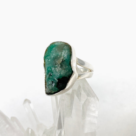 Emerald Raw Ring Size 7 KRGJ2979 - Nature's Magick