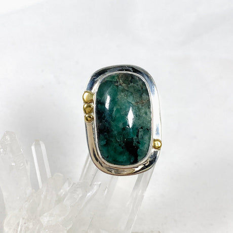 Emerald Rectangular Ring with Brass Detailing Size 9 KRGJ3113 - Nature's Magick