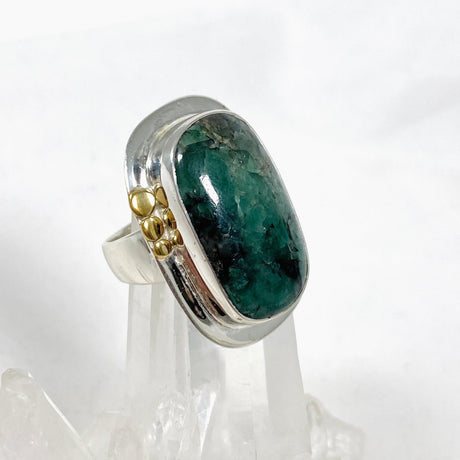 Emerald Rectangular Ring with Brass Detailing Size 9 KRGJ3113 - Nature's Magick