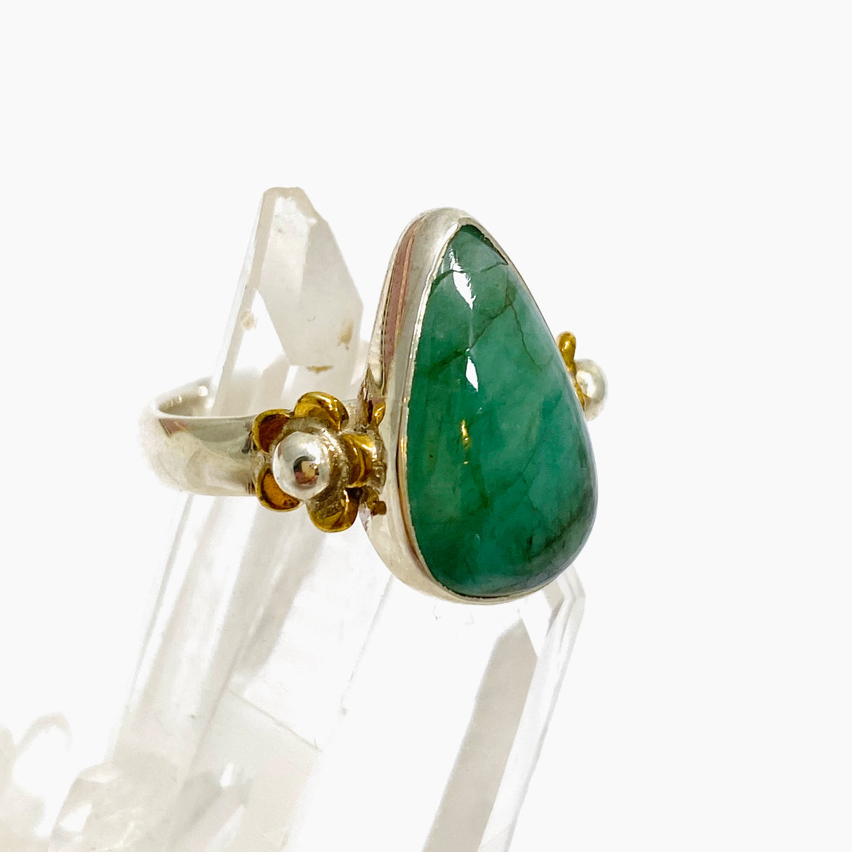 Emerald Teardrop Cabochon Ring with Brass Detailing Size 8 KPGJ3299