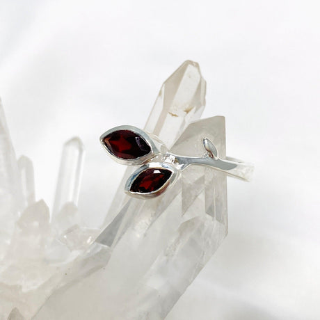 Garnet Faceted Marquise Multistone Leaf Ring R3735 - Nature's Magick