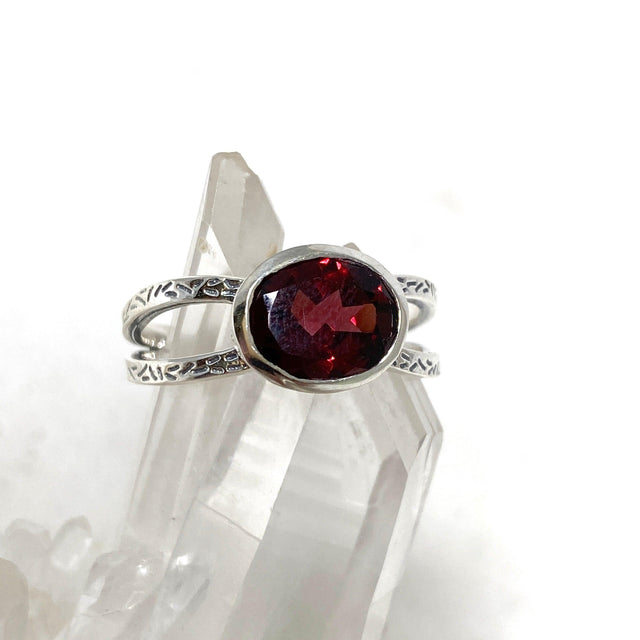 Garnet Faceted Oval Decorative Split Band Ring R3861 - Nature's Magick