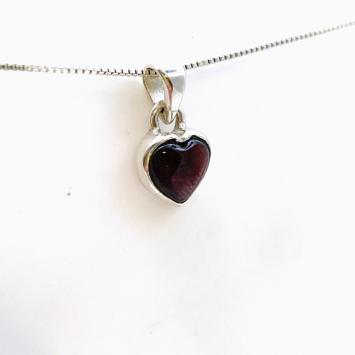 Garnet Heart Cabochon Pendant PPGJ870