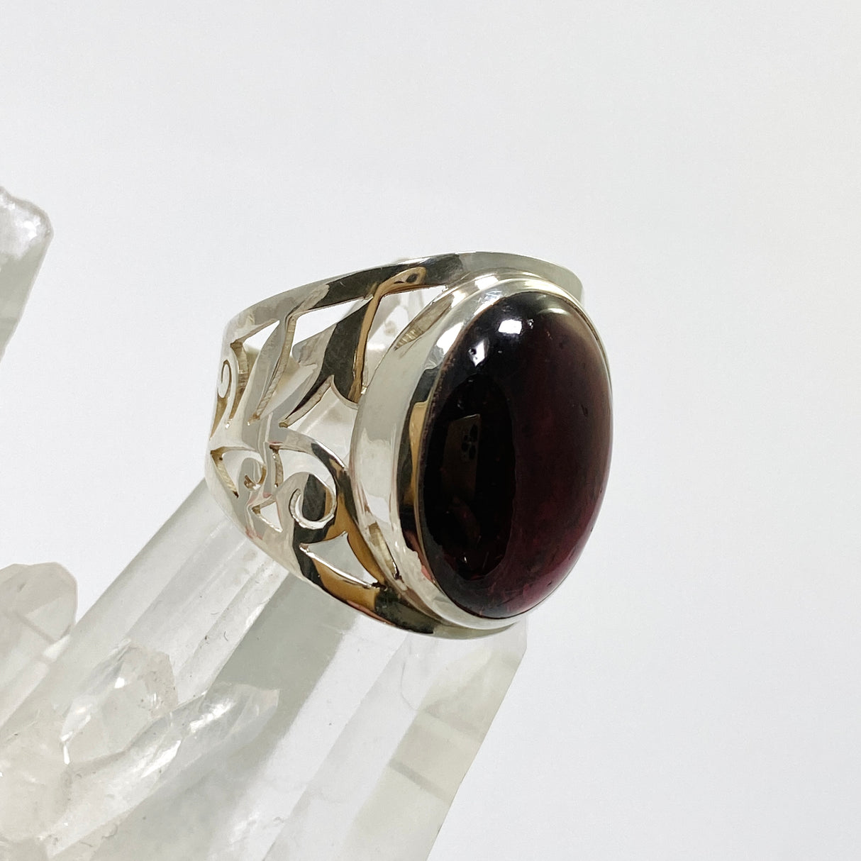 Garnet Oval Cabochon Ring in a Wide Band Filigree Setting Size 9.5 PRGJ923