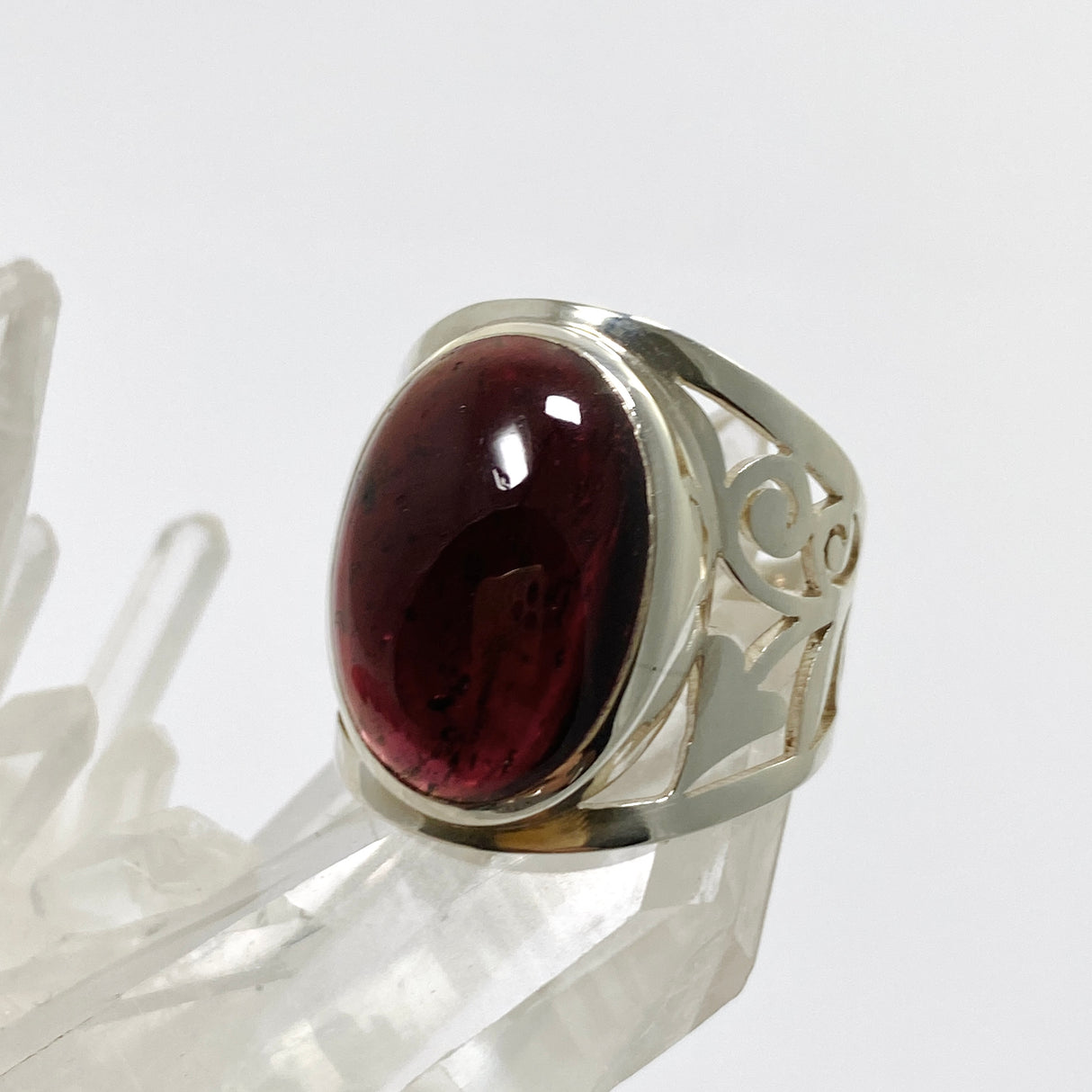 Garnet Oval Cabochon Ring in a Wide Band Filigree Setting Size 9.5 PRGJ923