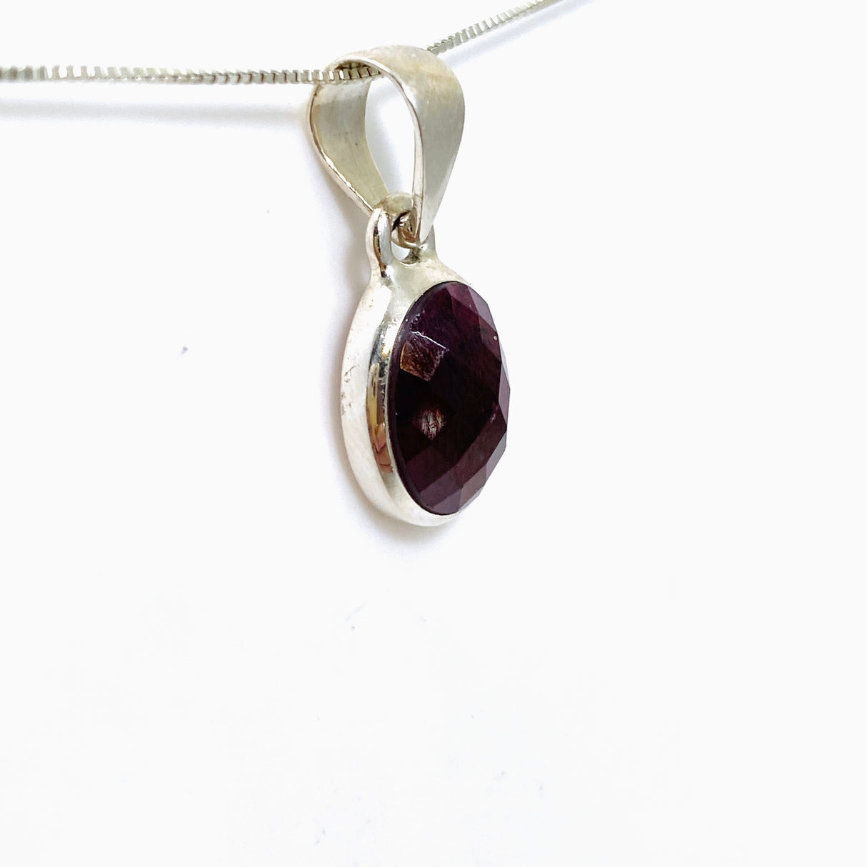 Garnet Oval Checkerboard Faceted Pendant PPGJ868