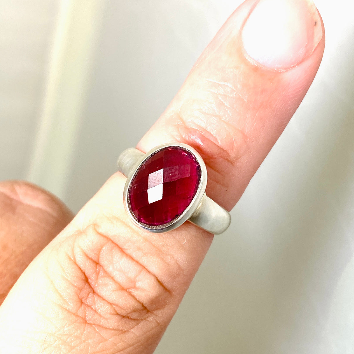 Garnet Oval Checkerboard Faceted Ring Size 7 PRGJ620