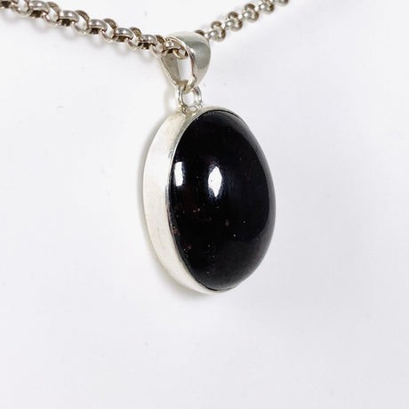 Garnet Oval Pendant KPGJ4131 - Nature's Magick