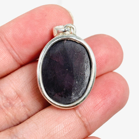 Garnet Oval Pendant KPGJ4131 - Nature's Magick