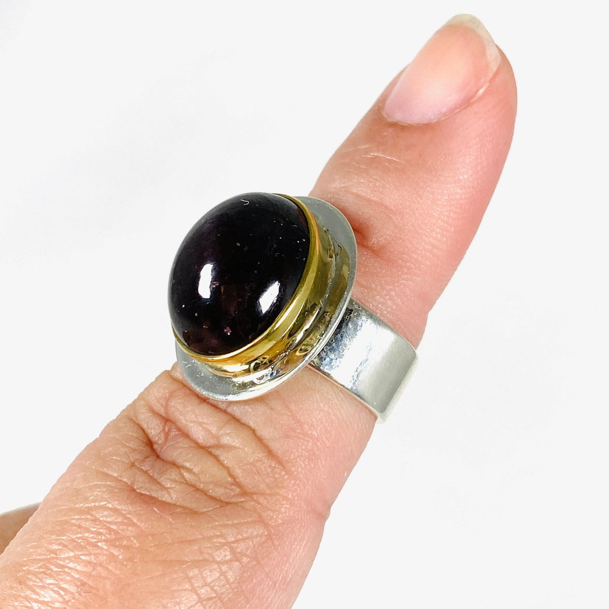 Garnet Oval Ring with Brass Detailing Size 7 KRGJ3077 - Nature's Magick