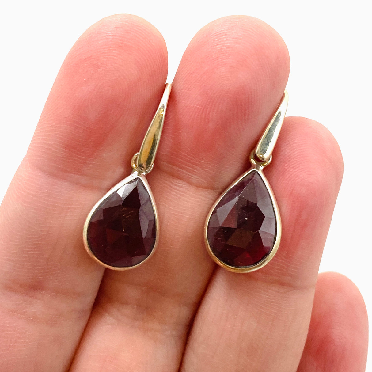 Garnet Teardrop Faceted Earrings PEGJ203