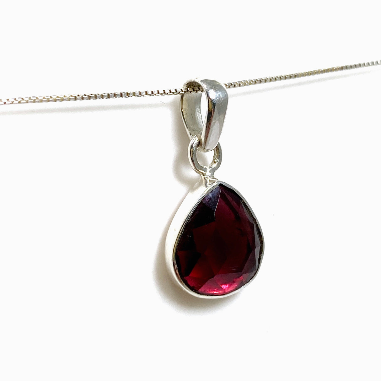 Rhodolite Garnet Teardrop Faceted Pendant PPGJ1157