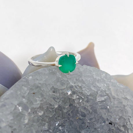 Green Chalcedony Faceted Square Solitare Ring R4806 - Nature's Magick