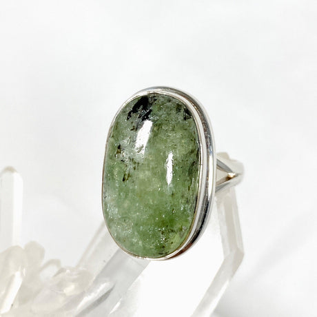 Green Kyanite oval ring s.7 KRGJ2708