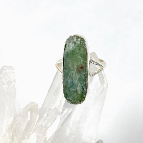 Green Kyanite oval ring s.8 KRGJ2710