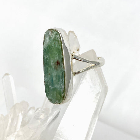 Green Kyanite oval ring s.8 KRGJ2710