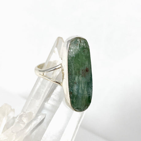 Green Kyanite oval ring s.8 KRGJ2710