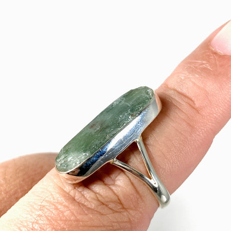 Green Kyanite oval ring s.8 KRGJ2710