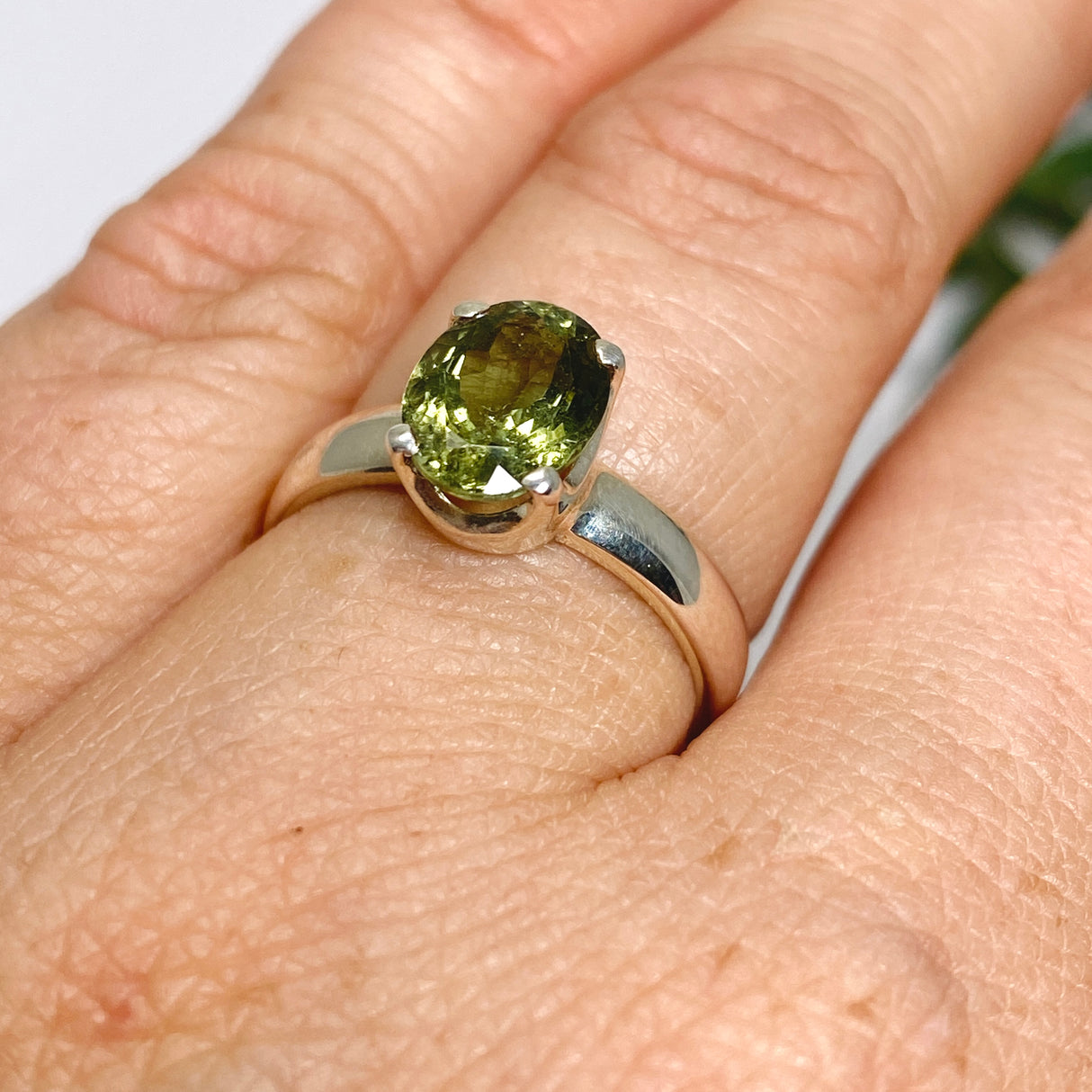 Green Tourmaline Oval Faceted Ring Size 6.5 PRGJ543