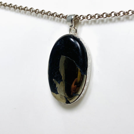 Healer's Gold Oval Pendant in a Hammered Setting KPGJ4373 - Nature's Magick