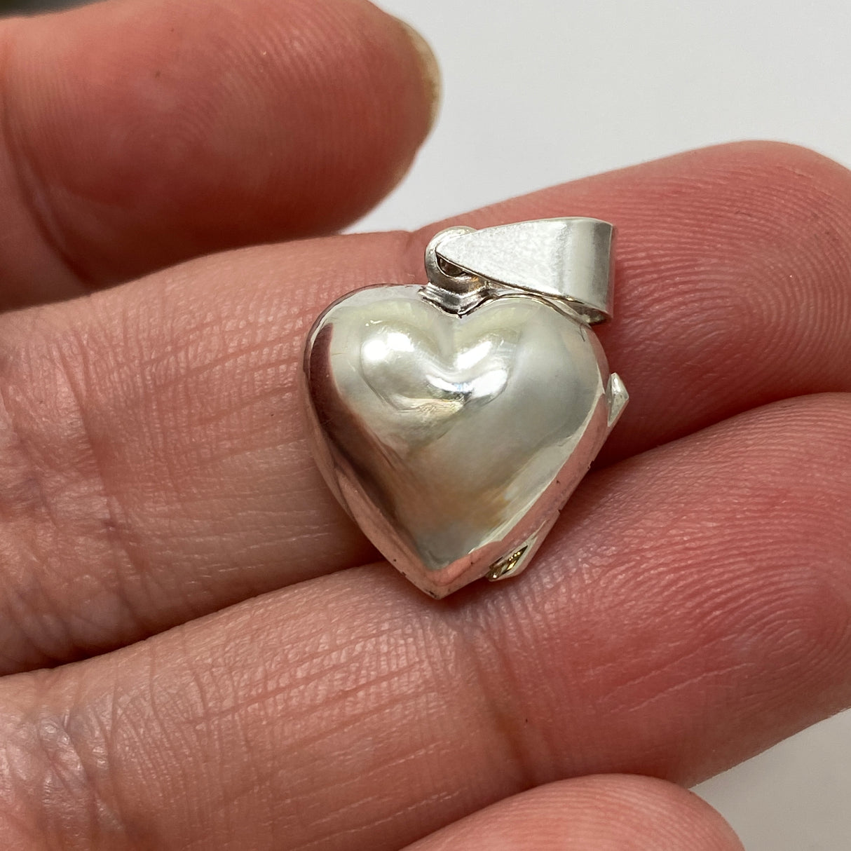 Heart Locket 15mm x 15mm SV07-122