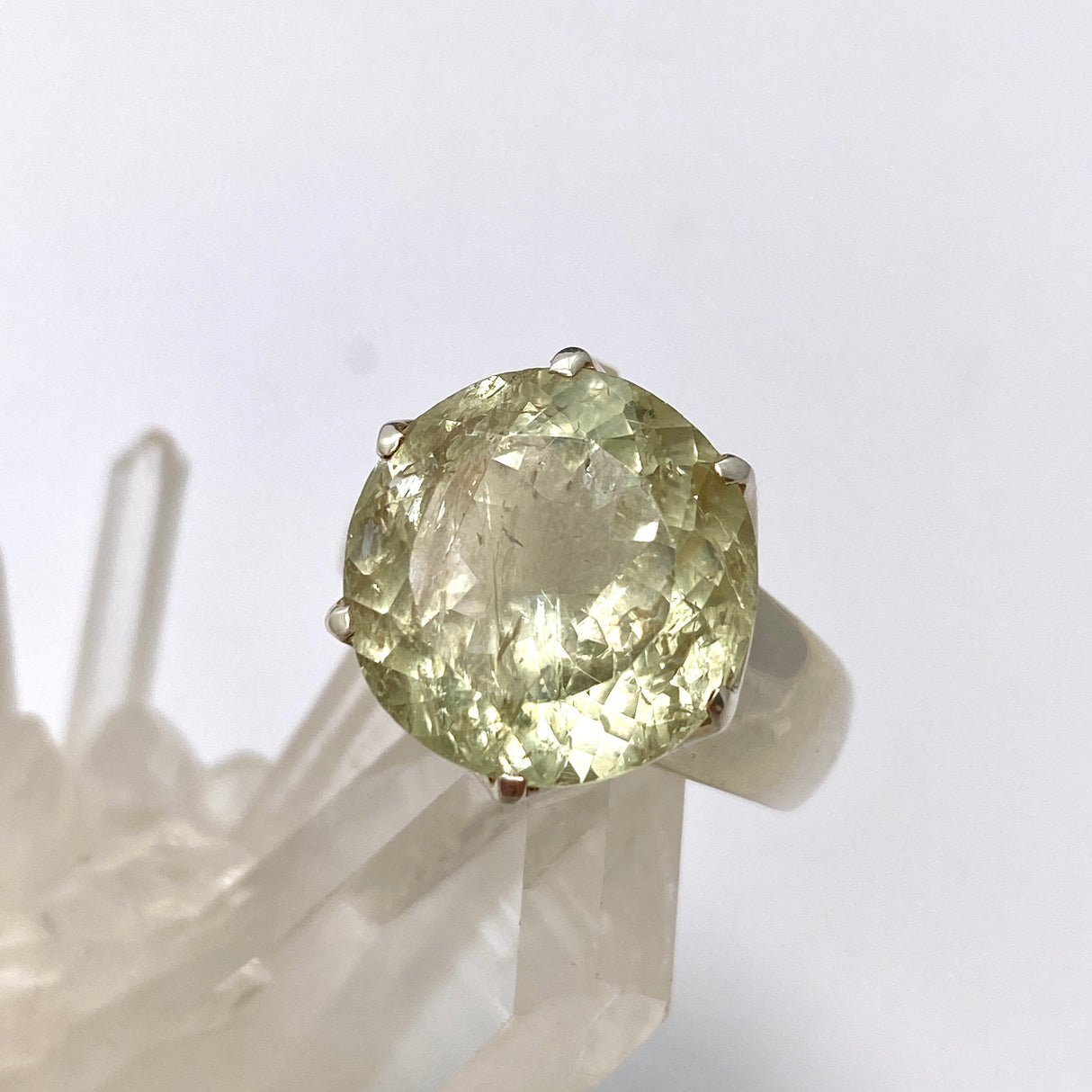 Heliodor Round Faceted Ring Size 9 PRGJ776