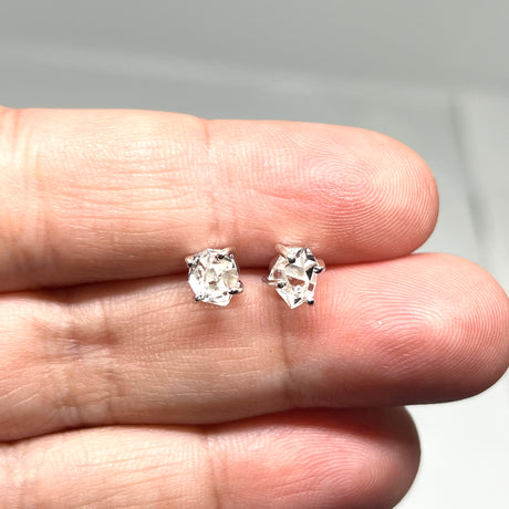 Herkimer Diamond 4-claw Set Stud Earring PSE014