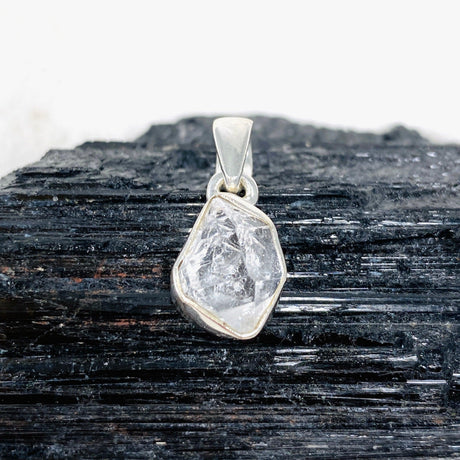 Herkimer Diamond Quartz Crystal Pendant PPGJ456 - Nature's Magick
