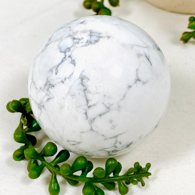 Howlite Sphere HS-01 - Nature's Magick