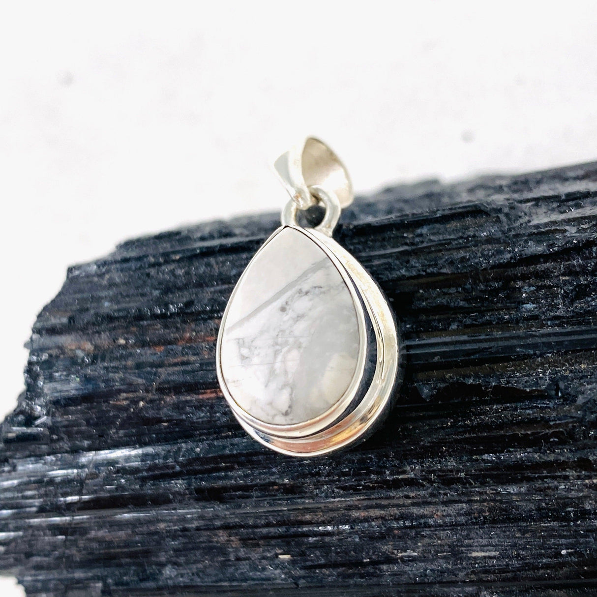 Howlite Teardrop Pendant KPGJ4149 - Nature's Magick