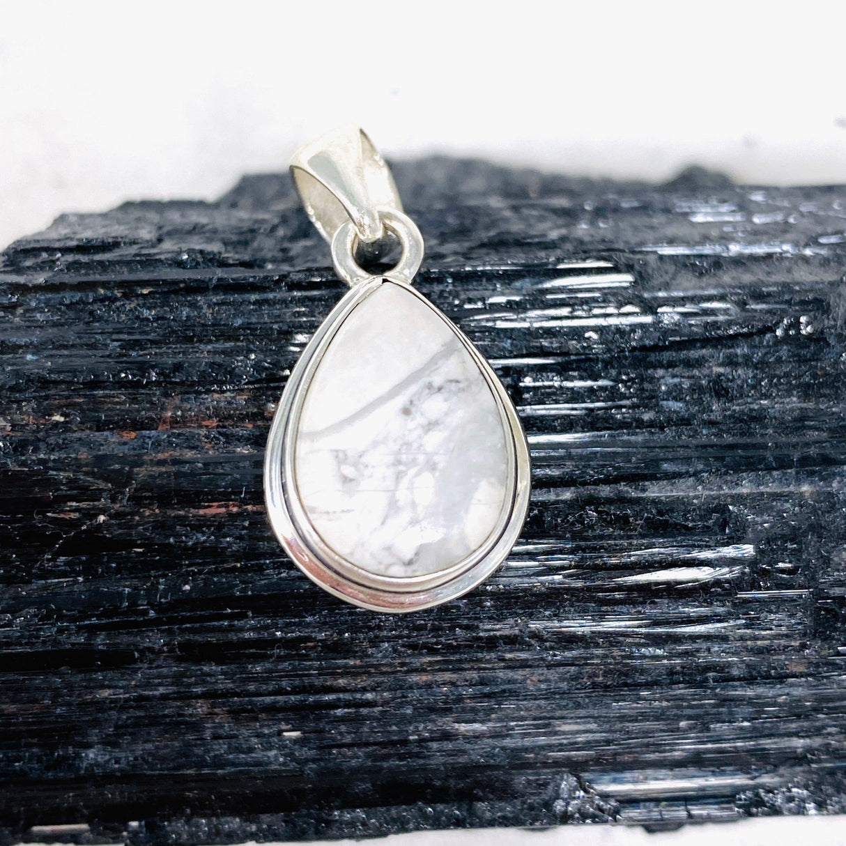 Howlite Teardrop Pendant KPGJ4149 - Nature's Magick