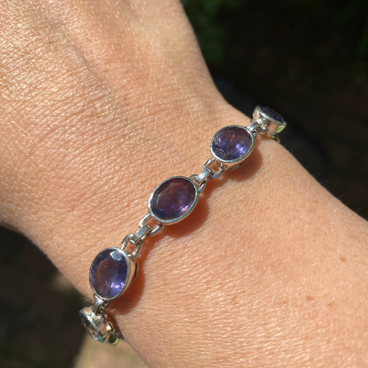 Iolite oval faceted gemstones in 925 silver bezel basket setting bracelet PBGJ026