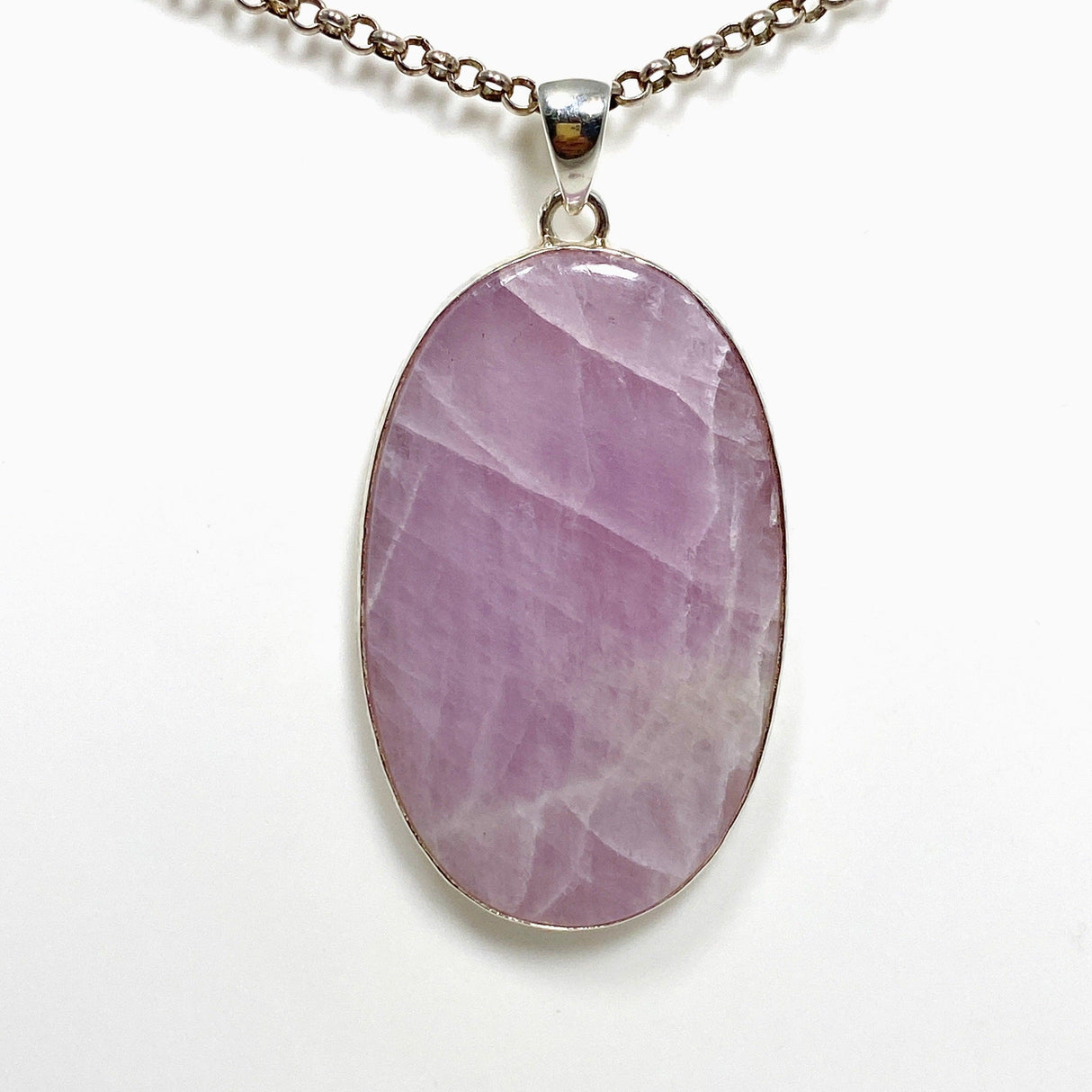 Kunzite Oval Pendant in a Hammered Setting KPGJ4301 - Nature's Magick