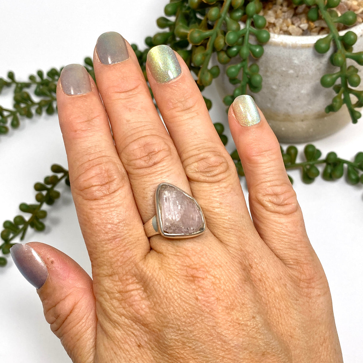 Kunzite raw crystal ring s.9 PRGJ195a