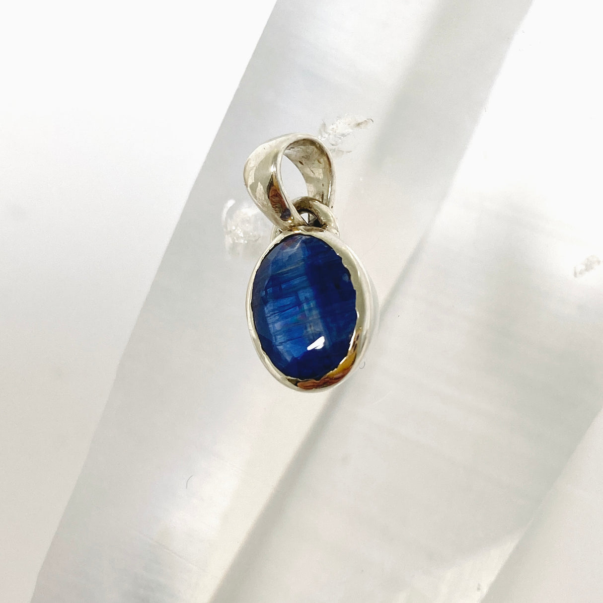 Kyanite (Nepal) Oval Faceted Pendant PPGJ1257