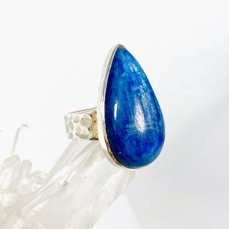 Kyanite teardrop beaten band ring s.8 KRGJ2700