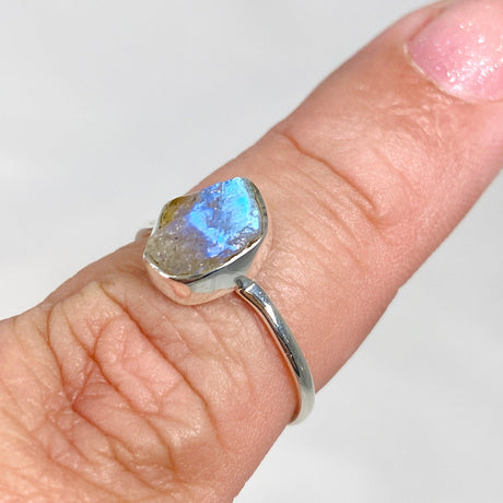 Labradorite Raw Crystal Fine Band Ring R3701-LAB - Nature's Magick