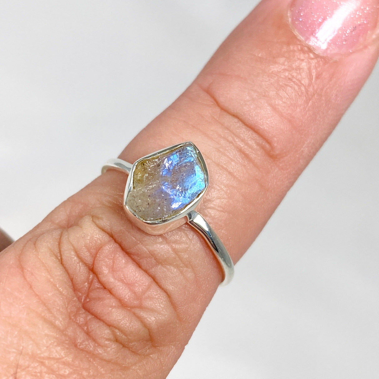 Labradorite Raw Crystal Fine Band Ring R3701-LAB - Nature's Magick