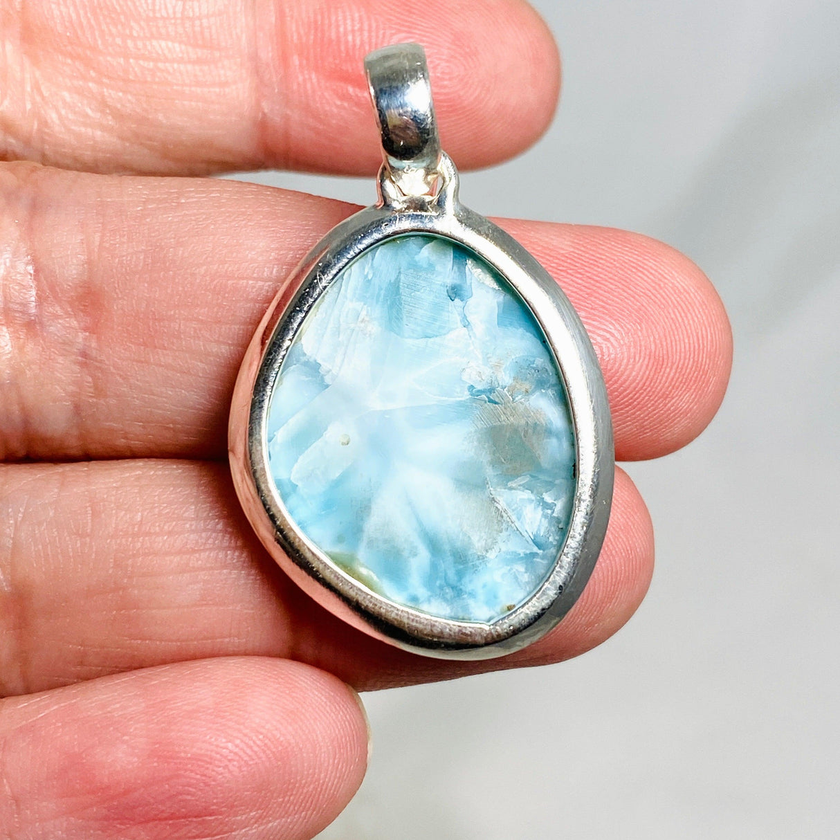 Larimar Oval Pendant KPGJ4168 - Nature's Magick