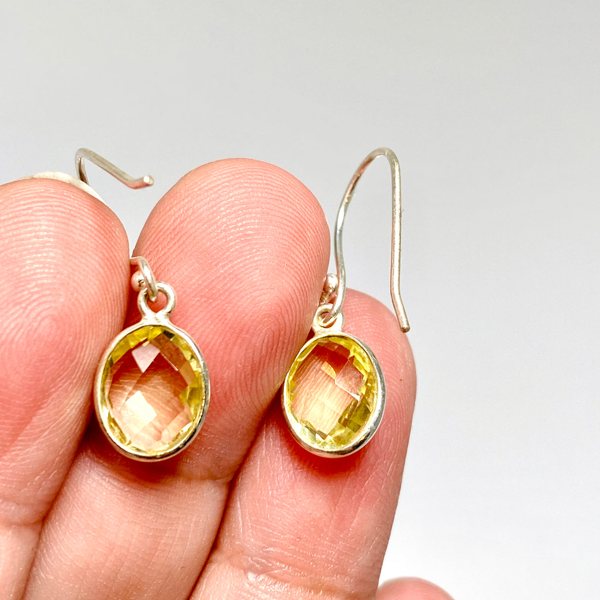 Lemon Quartz Oval Checkerboard Faceted Earrings PEGJ404