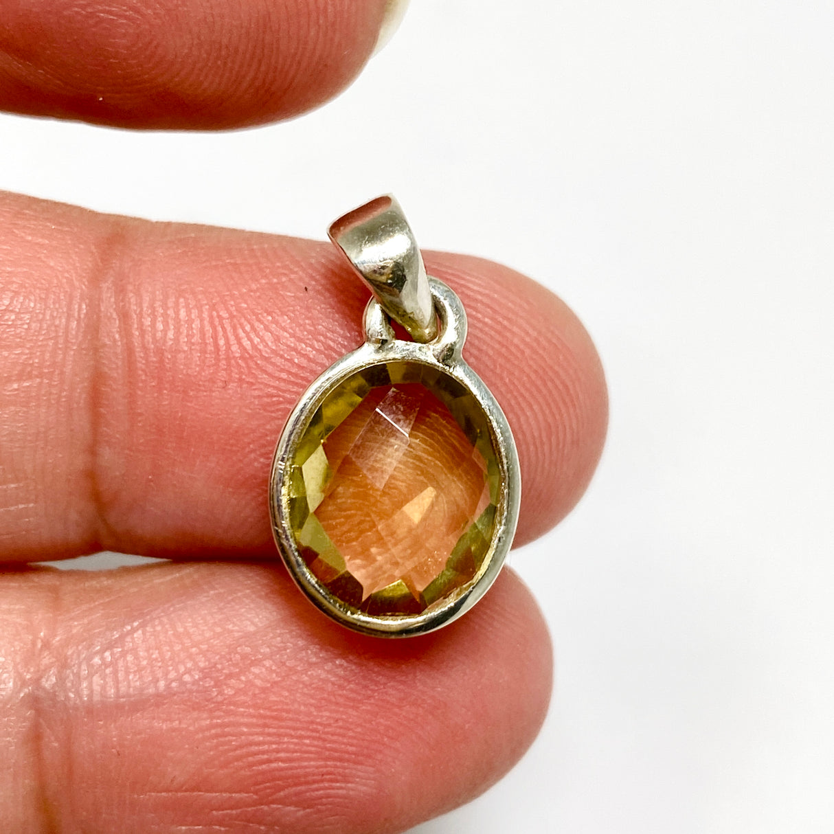 Lemon Quartz Oval Checkerboard Faceted Pendant PPGJ1304