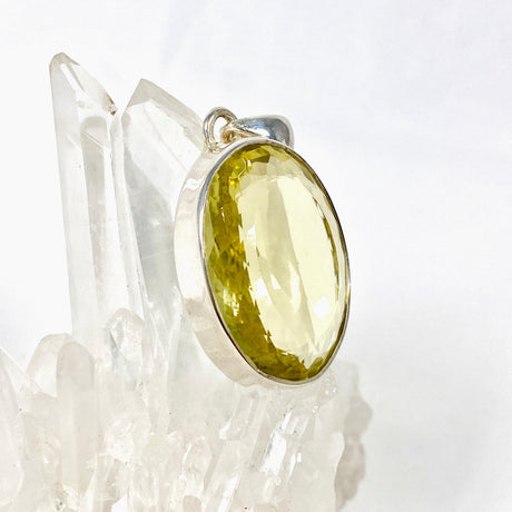 Lemon Quartz oval faceted pendant KPGJ3087 - Nature's Magick