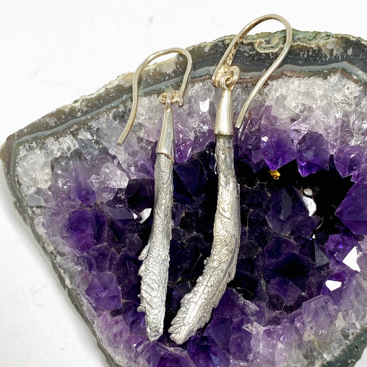 Magnesium Raw Crystal Earrings PEGJ342