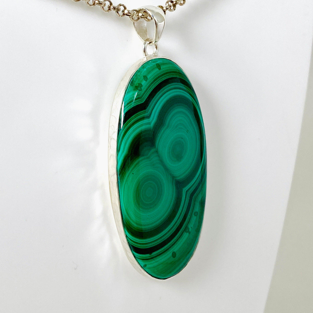 Malachite oval pendant KPGJ3864