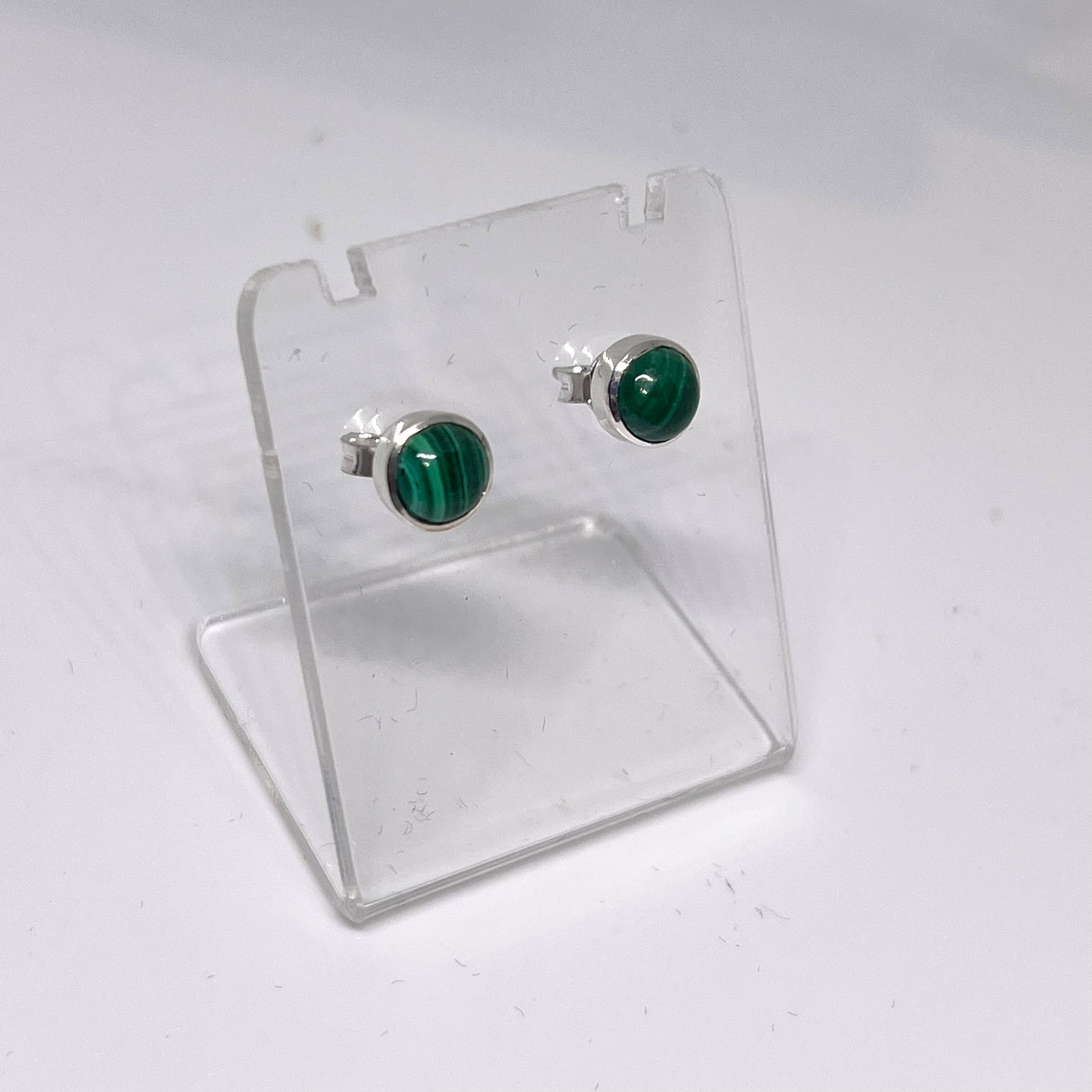 Malachite Round Cabochon Bezel Set Stud Earrings 5.5mm PSE023