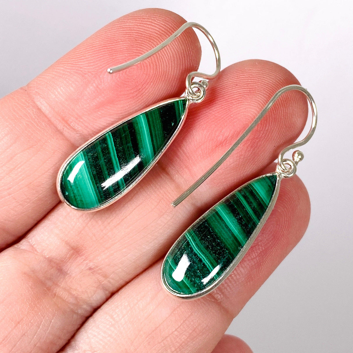 Malachite teardrop earrings KEGJ1338