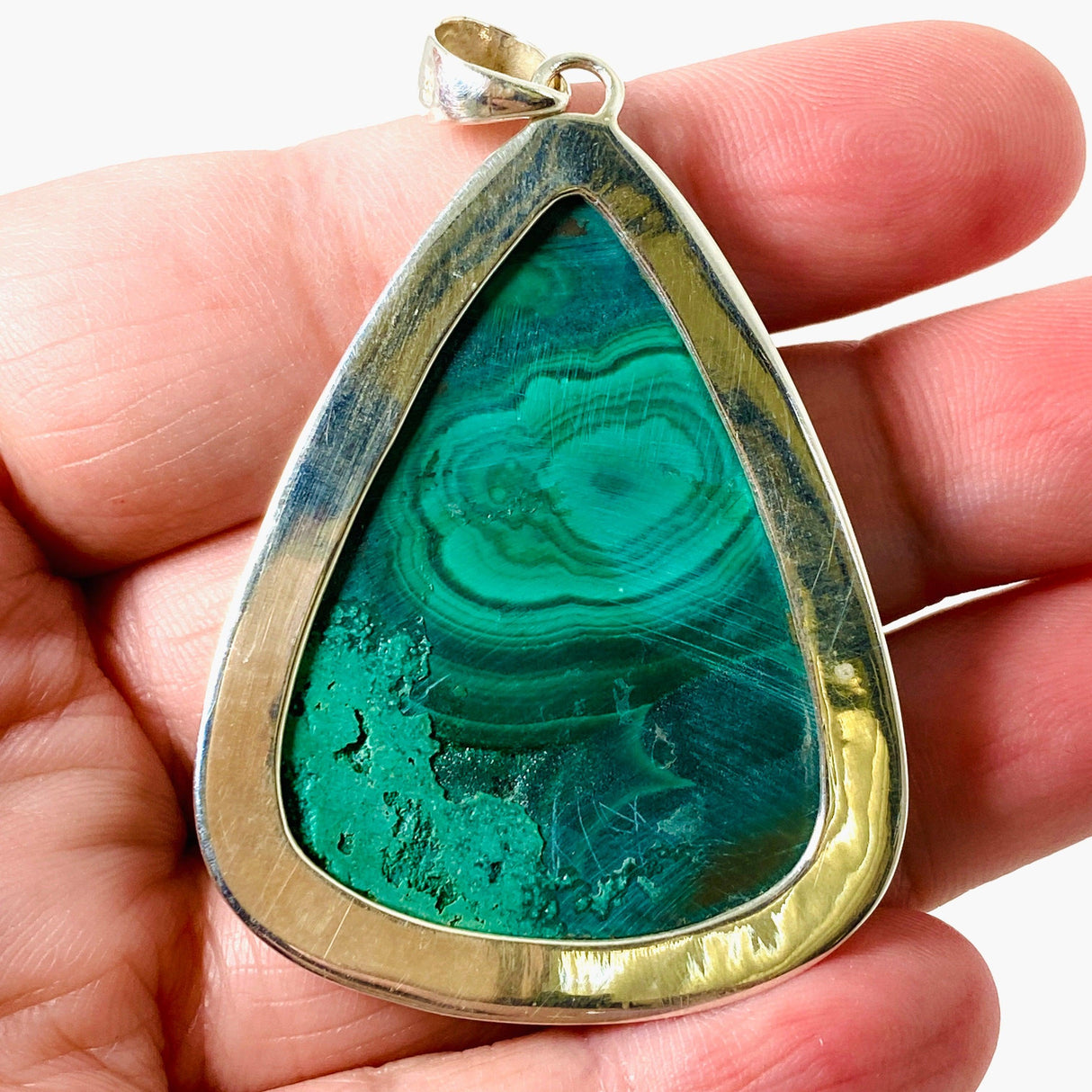 Malachite teardrop pendant KPGJ3870