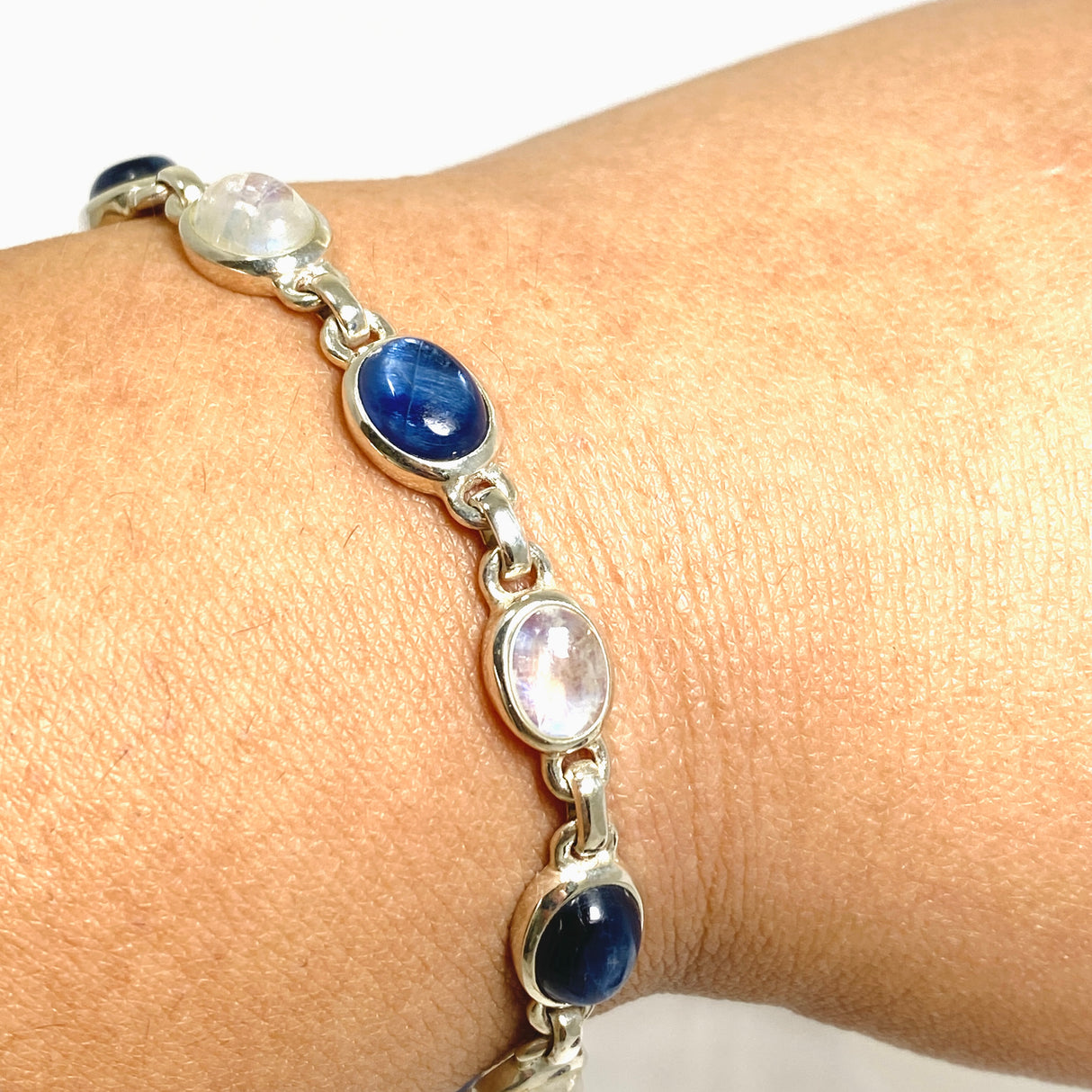 Moonstone and Kyanite Oval Cabochon Bracelet PBGJ042